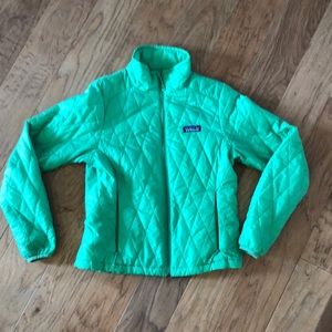 Green primaloft patagonia jacket